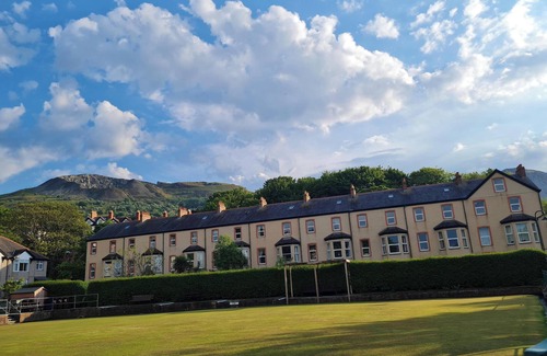 Penmaenmawr House | Leamington Beach Villa