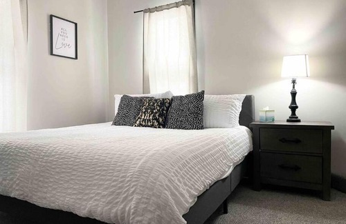 Evansville Apartment | Leaning House of Haynie