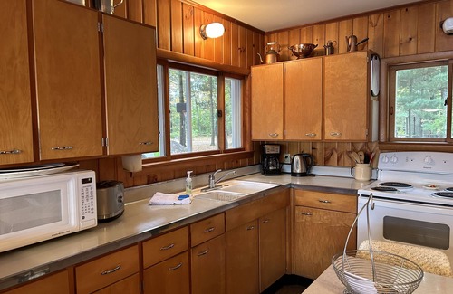 Interlochen House | Leaning Pine: A Quiet Lakefront Cottage