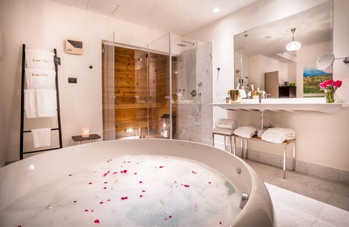 Gedera Hotel | Lear Sense - Experience Luxury Hotel