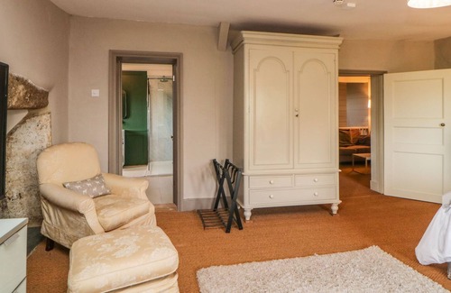 Clearbrook House | LEAT HOUSE AT SORTRIDGE MANOR, pet friendly in Horrabridge