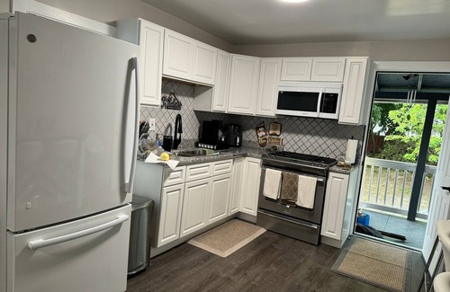 Wilkes-Barre Apartment | Leave Worries Behind