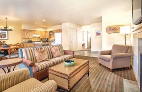Klamath Falls House | Leave your worries at the door!