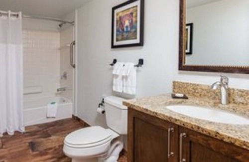Red River Resort | Leave your worries at the door!