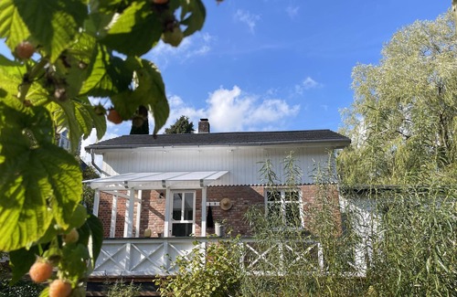Althemmoor House | Leben am See. Kleines, Feines Ferienhaus auf Naturgrundstück Direkt am See
