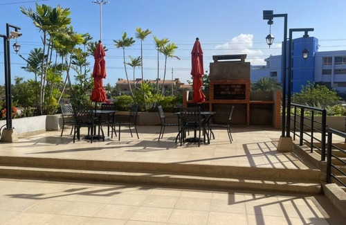 Lecheria Apartment | Lechería, 3 hab , Piscina, 144mts², Playas