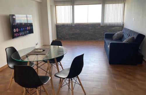 Lecheria Apartment | Lecheria con vista al mar