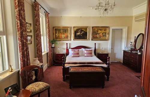 Leconfield Bed & Breakfast | Leconfield House, heritage luxury hotels in the Hunter Valley, built 1872