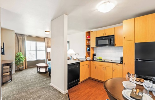 Buena Hotel | Ledgestone Suites Hotel Yakima