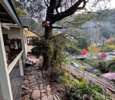Walhalla House | Lee Manor
