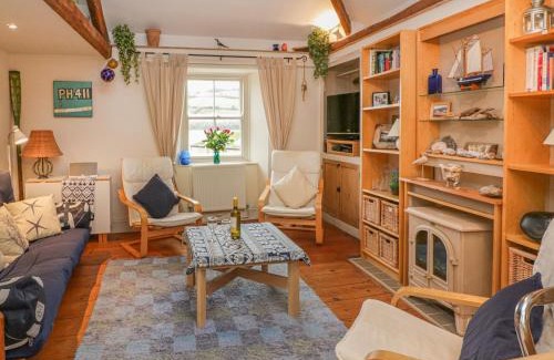 Salcombe House | Lee Shore