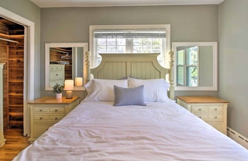 Walker House | Leech Lake Beauty: Spacious and Cozy lakefront home
