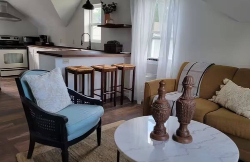 Lake Leelanau House | Leelanau Farmhouse Ste 3