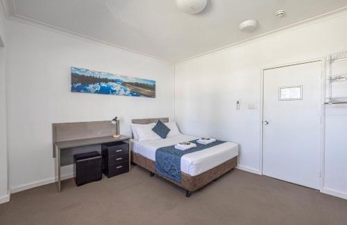 Ingham Hotel | Lees Hotel
