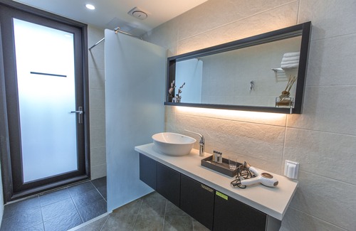 Jongdal-ri House | Leeum Island Spa & Pool Villa