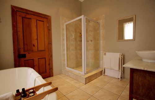 Paterson Cabin | Leeuwenbosch Country House - Amakhala Game Reserve