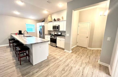 Wildwood House | Leffers Waterview Retreat (Fenney)