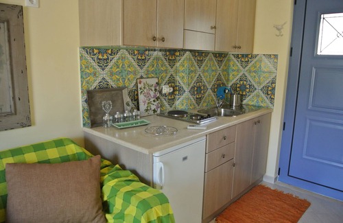 Geni Apartment | Lefkada Nydri Geni. For 4pers. apartment in residence 4 places two-room apartment p1