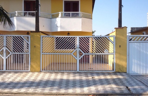 Vilamar House | Left Foot in the Sand (sea view)