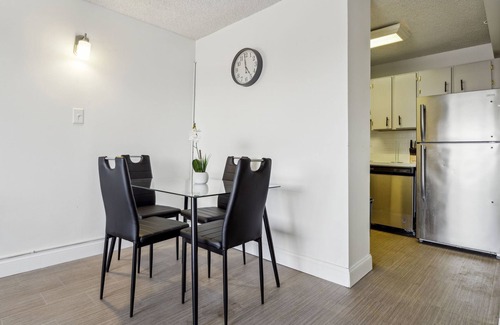 Bellevue Apartment | Legacy at Imperial Village 915 I 1 Bed 1 Bath