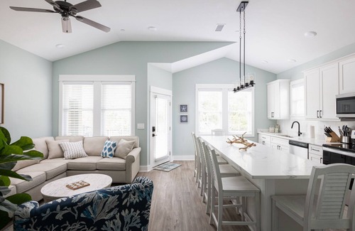 Corolla Light Condo | Legacy Beach Club at Whalehead - Corolla OBX