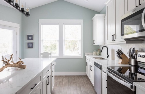 Corolla Light Condo | Legacy Beach Club at Whalehead - Corolla OBX