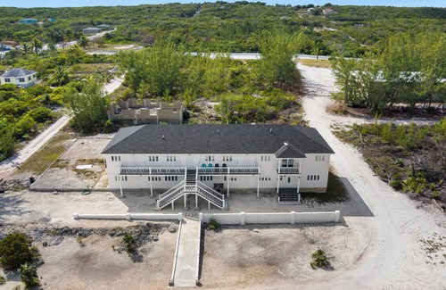 Farmer's Hill Apartment | Legacy Beach Suites