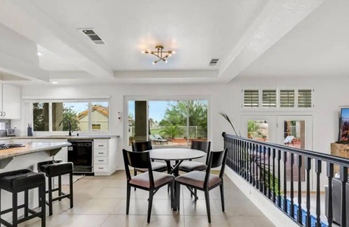Green Valley House | Legacy Golf Frontage Luxury HomenHTD POOL/SPA,BBQ nFirePit,Sundeck,10 min Strip!