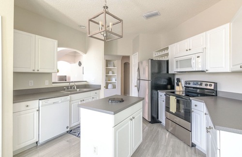 Gulfport Villa | Legacy Villa 506 - 2 bedroom 2 bath with garage in beachside neighborhood