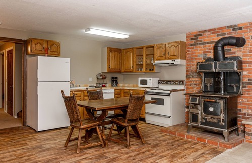 West Yellowstone House | Legacy West