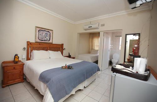 Moses Kotane Bed & Breakfast | Legae La Tshepo