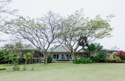 Hamakuapoko House | Legal 3 Bedroom home on a small Haiku farm. Close to beaches and Paia
