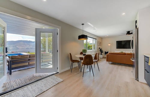 Westbank House | LEGAL Bright, Spacious w/POOL, Lake & Vineyard Views, WEEKLY/MONTHLY discounts