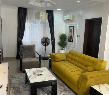 Lekki Phase 1 Apartment | Legend's Court by Daisy's Inn