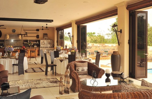 Cullinan House | Legodimo is a luxurious SELF-CATERING GAME LODGE 1 hour from Sandton