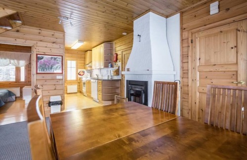 Tormanmaki House | Lehtotuvat E by Interhome