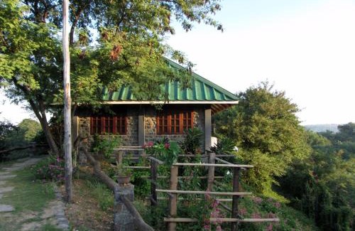 Yenangyaung Hotel | Lei Thar Gone Guest House