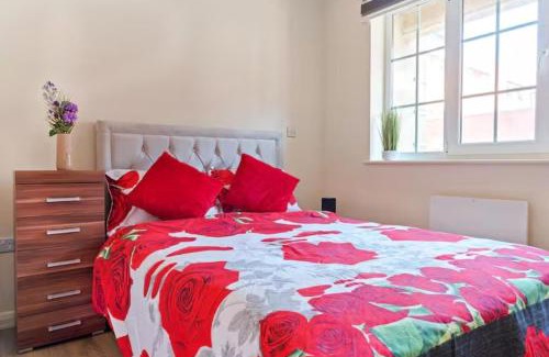 Oadby Apartment | Leicester1BR-WiFi-ModernApt-Kitchen-Sleeps2