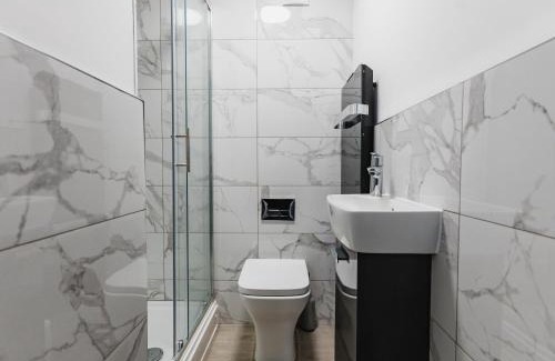 Shepshed Apartment | Leicestershire Aparthotels - Field Street Court