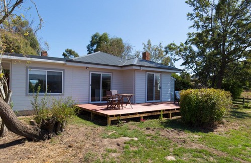 Relbia House | Leichhardt Cottages