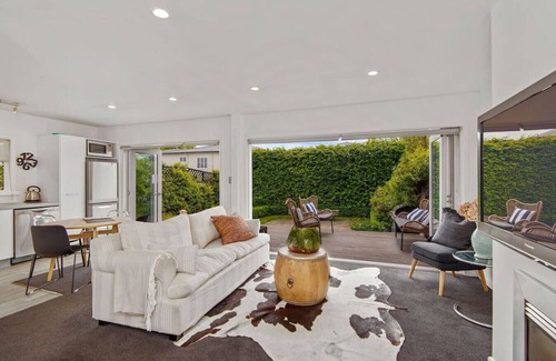 Merivale House | Leinster Oasis - Merivale