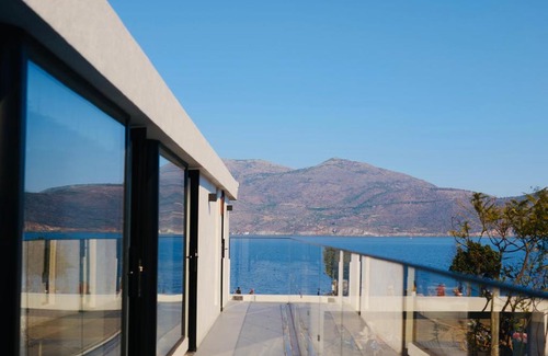 Caicun Hotel | Leisure Courtyard Seascape Designer Hotel