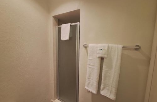 Grants Hotel | Leisure Lodge Motel