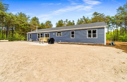 Thompsonville House | Leisure Lodge