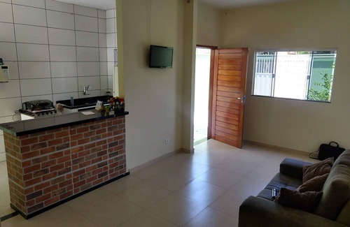 Londrina House | Leisure Space with Heated Pool