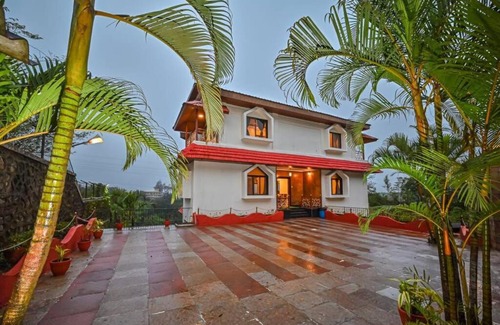 St.Stanislaus Villa Villa | Leisurely Cliffhouse Paradise Villa 5BHK, Lonavla
