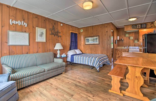 Dent Cabin | Leisurely Lake Retreat: Boat Rentals & Fishing!