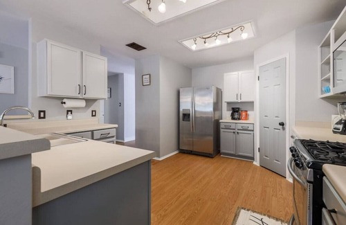 Leander House | Leisurely Leander Home Perfect For Large Families!
