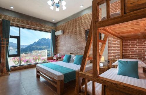 Yichang Hotel | Leisurely River View Inn - Three Gorges Branch