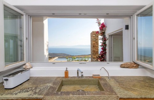 Exomvourgo Villa | Leivadakia Villa